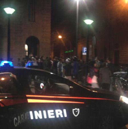 Due carabinieri feriti nella lite al locale 