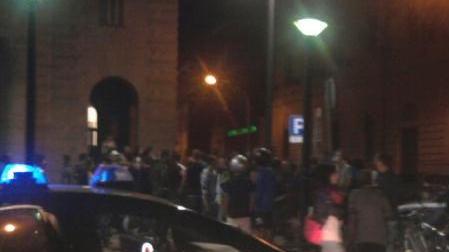 Due carabinieri feriti nella lite al locale