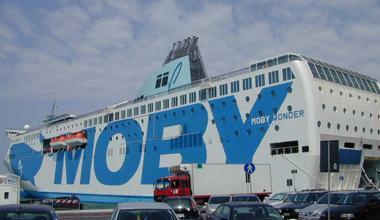 Infarto a bordo del Moby, paura per un livornese di 72 anni