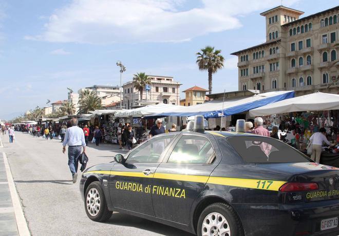 Versilia: controlli nei bagni, evasione fiscale al 55%
