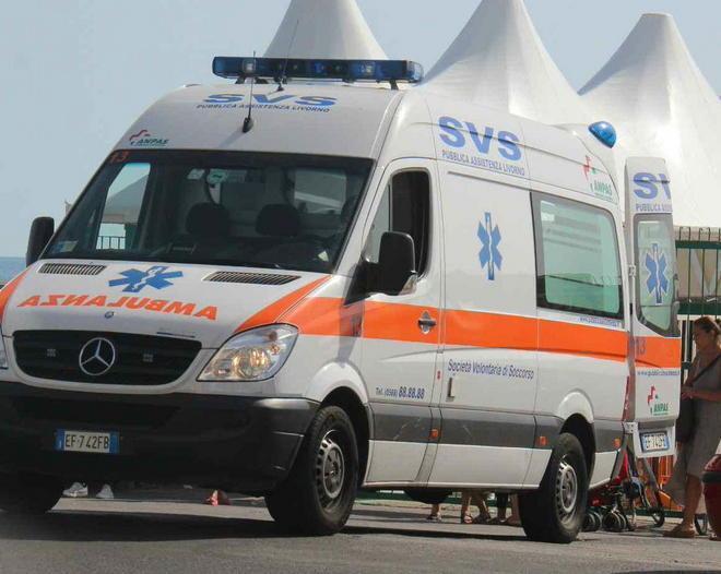 La Svs dona un’ambulanza alla comunità senegalese 
