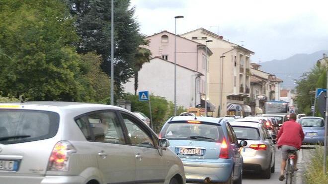 Lavori senza fine e il traffico va in tilt