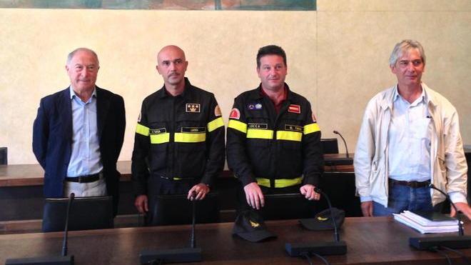 Super lavoro estivo per i pompieri