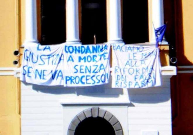Toghe e amministratori protestano uniti 