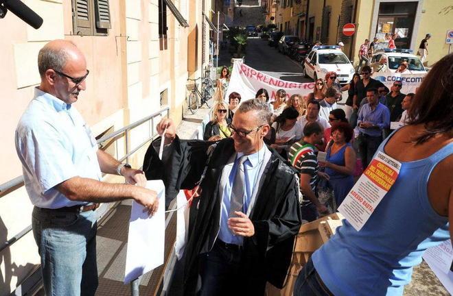 «I sindaci dovrebbero dimettersi in blocco» 