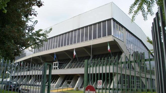 Palasport, fumata grigia rinviato il sopralluogo