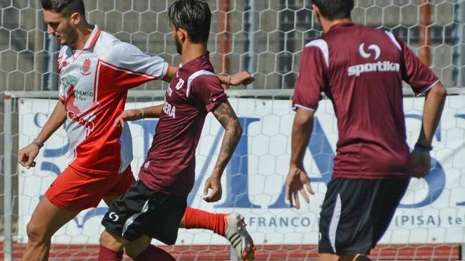 Pontedera rimonta due gol con il Viareggio: 2-2