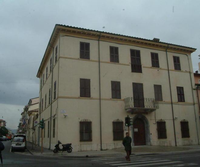Vendita ai privati unica soluzione per l’ex caserma 