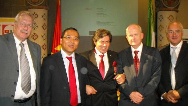 Carrara e Vietnam più vicine