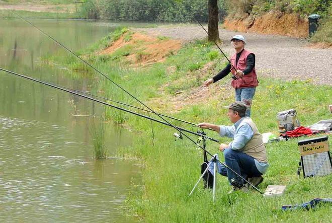 Pesca sportiva, c’è il piano che dice dove e quando