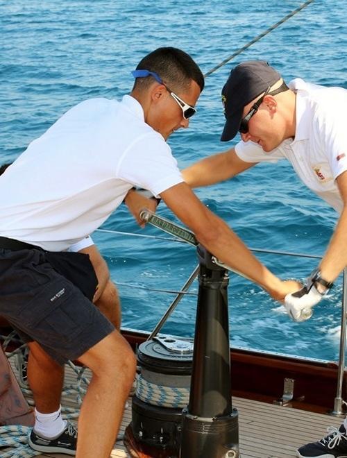 Rientrate a Livorno le vele della Marina militare