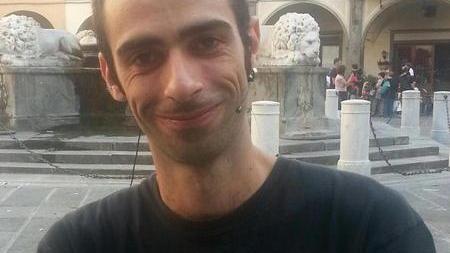 Attore salva giovane colto da un malore
