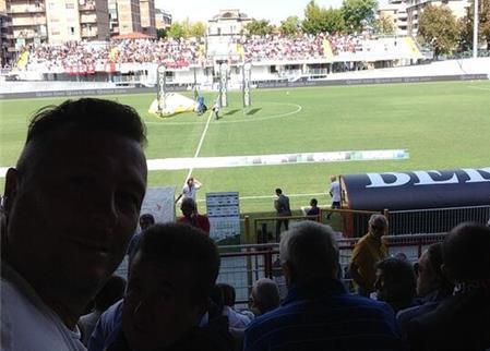 Paolo Belli si complimenta su Twitter 