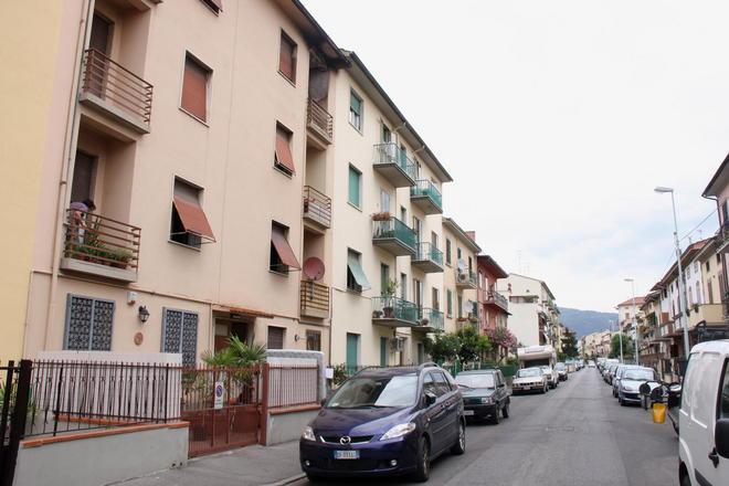 Donna disperata per l’impossibile convivenza in un condominio 