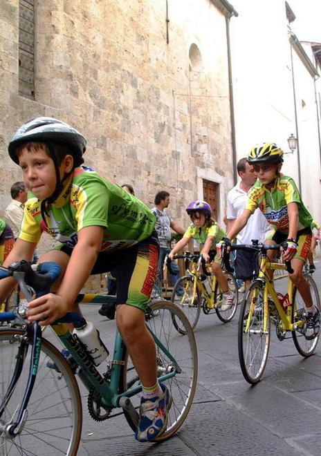 Centinaia di ragazzi in campo a Camaiore per la Festa dello Sport 