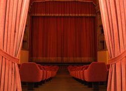 Mia figlia malata esclusa dal corso di teatro