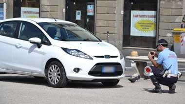 Anziano investito in piazza della Repubblica, è grave