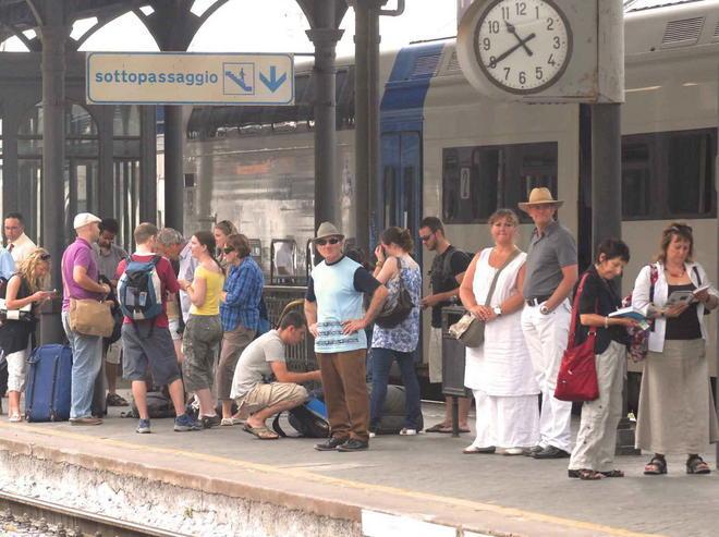 Le domeniche 8 treni in più per raggiungere Firenze