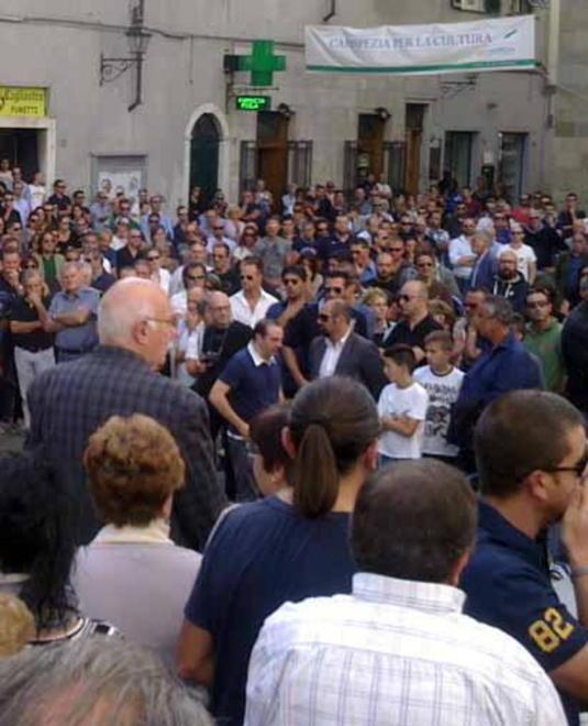 In più di mille per l’addio a Luca Scattina 