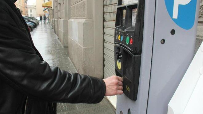 Parchimetri, 12 indagati per turbativa d’asta