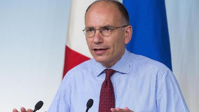 Enrico Letta manda le spiagge all’asta