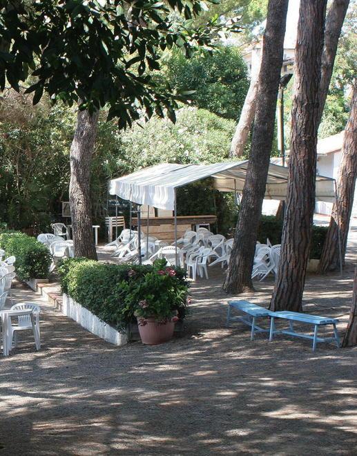 Bagarre per il parco di Caletta, affidato a un circolo livornese 