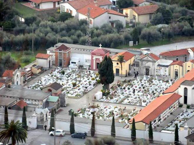 Niente accordo con Massa sul forno crematorio 