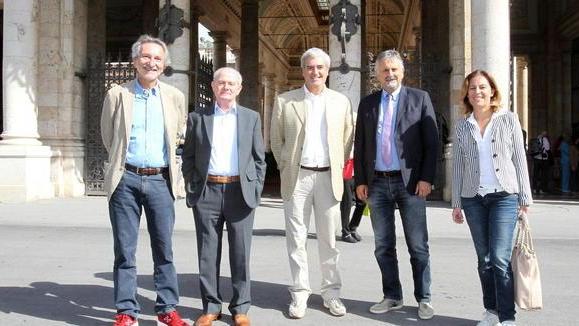La piazza cambia nome in omaggio ai campionati