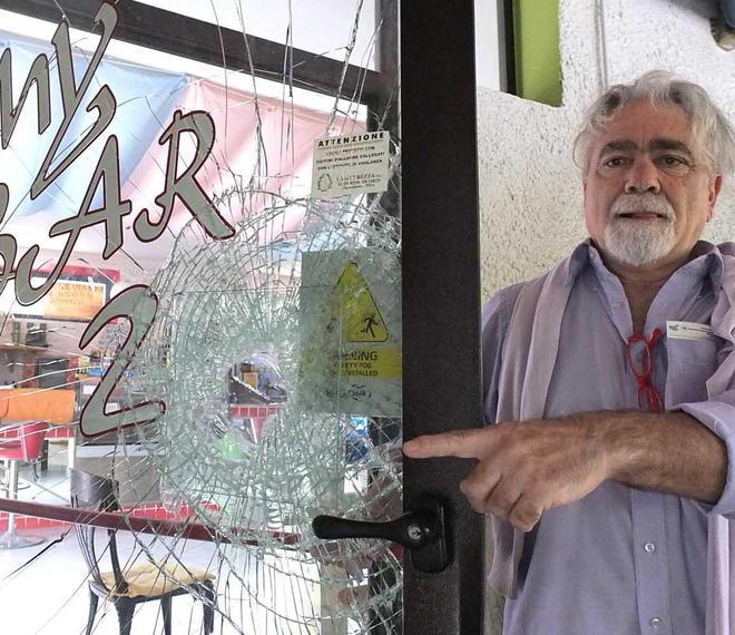 Il bar dei record: 26 furti subiti 