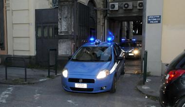 Rapine in supermercati e farmacie, arrestati due fratelli 
