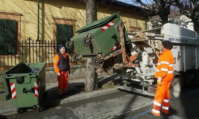 Raccolta rifiuti? Decideranno i cittadini