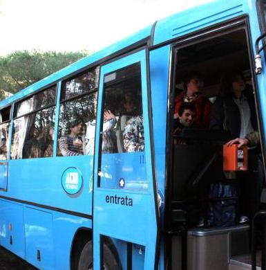 Bus a singhiozzo per gli studenti di Gabbro e Nibbiaia