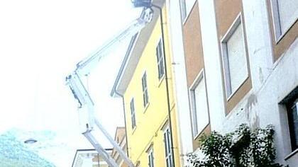Lavori al cornicione pericolante