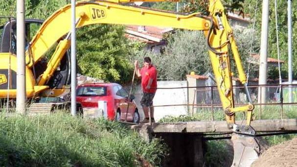 Fescione ripulito da tonnellate di detriti