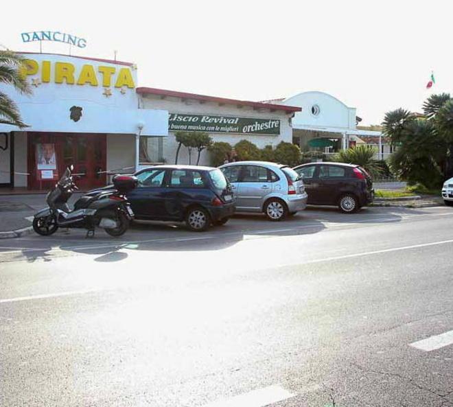 In auto dopo aver bevuto, travolge una 65enne 