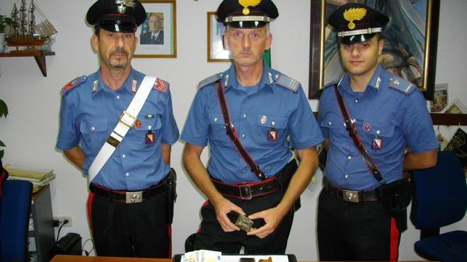 Spaccio di hashish, arrestati un operaio e un geometra