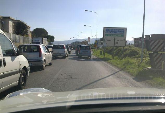 Via Ciulli-via Foscolo, traffico in tilt 