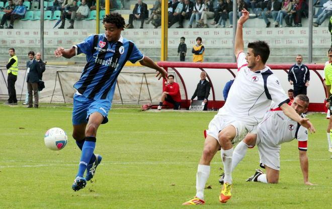 Pisa forza 5: goleada contro la Nocerina 