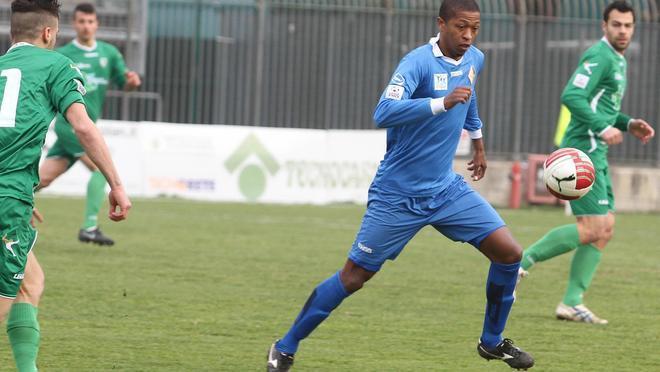 A caccia di punti contro il Gubbio Esposito recupera Silva Reis 