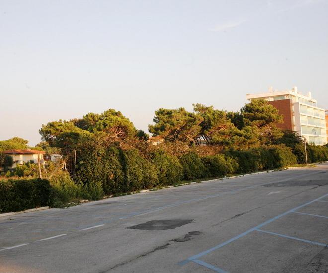 Nuovo mega-hotel sul lungomare di Lido di Camaiore 