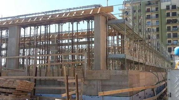 La ditta: «Siamo nei tempi presto via il cantiere»