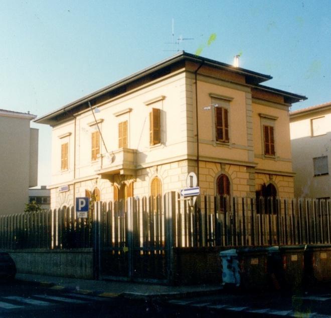 Rapina due donne davanti alla caserma subito arrestato 