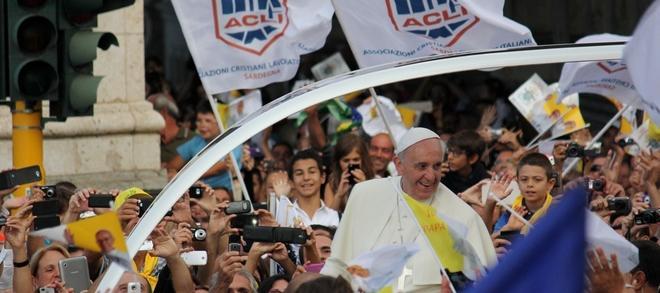 Il Papa ai lavoratori: «Coraggio e solidarietà lottiamo per il lavoro» 