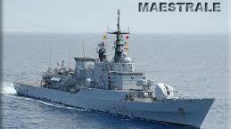 Arriva a Viareggio la nave militare Maestrale