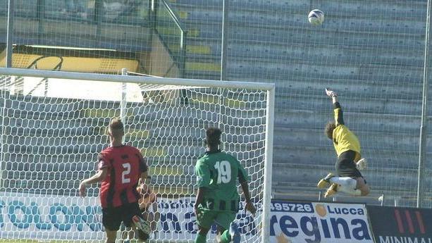 Lucchese premiata da un calcio di rigore