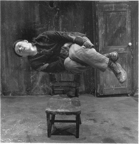 Due interrogativi per Contemporanea 
