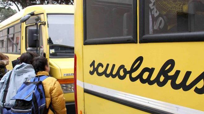 Revisione ok per tre scuolabus