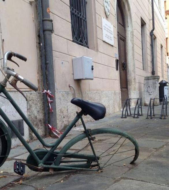 Saranno rimosse le bici rotte o mal parcheggiate