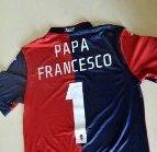 Marco Rossi regala la maglia a papa Francesco