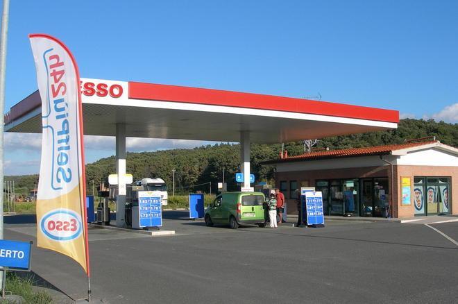 Fotografa i ladri del distributore 